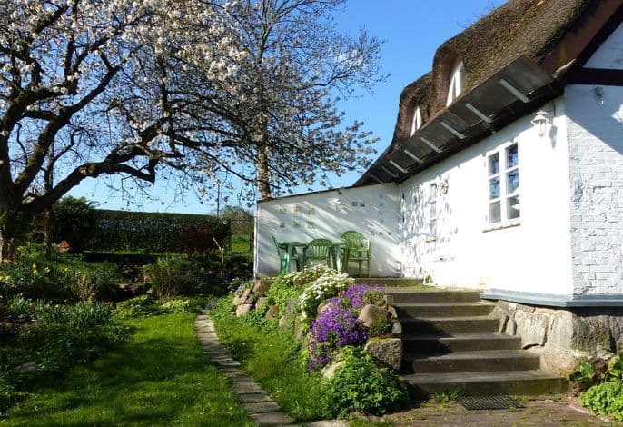 Im Feriengarten -Ferienwohnung im DG - Im Feriengarten -Ferienwohnung im Dachgeschoß