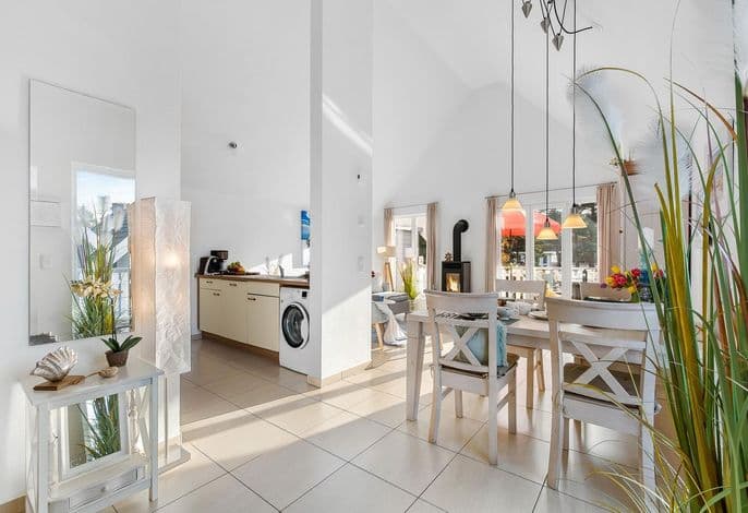 Wunderschönes Ferienapartment mit Infrarotsauna, Kaminofen und sonnigem Balkon - Ostseepark Rügen detail 2