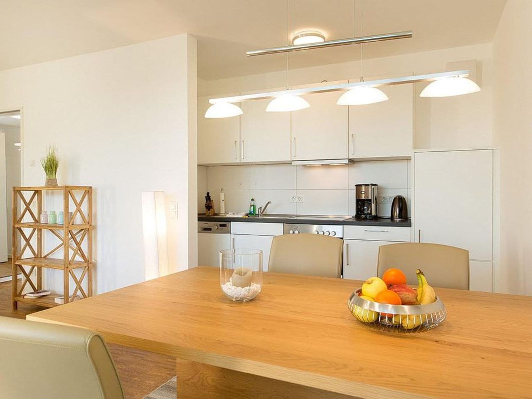 Ferienapartment mit Fußbodenheizung und Balkon - nur 150 m vom Strand entfernt! - DünenResort Binz detail 1