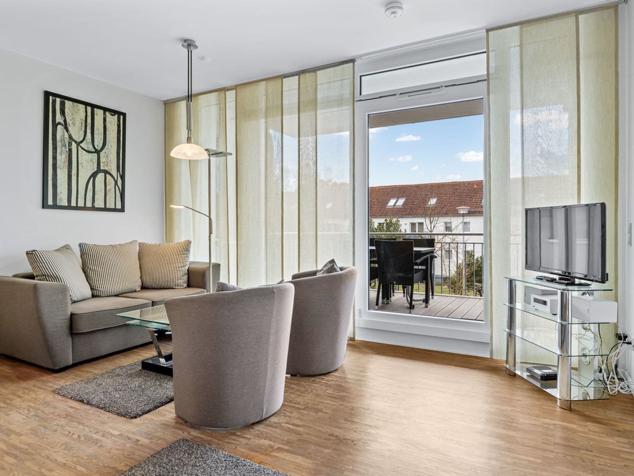 Schönes Apartment mit Balkon und Fußbodenheizung - nur 150 m zum Ostseestrand! - DünenResort Binz detail 1