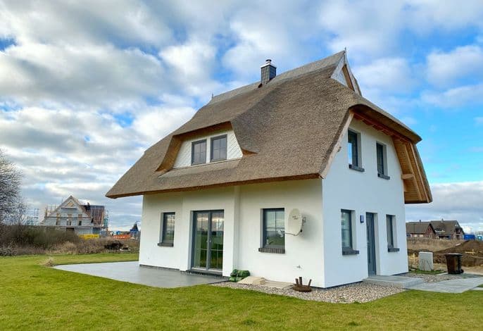 Ferienhaus "Distelfink" in Dranske / Lancken - Reetdach-Haus mit Boddenblick, Sauna und Kamin in Dranske detail 2