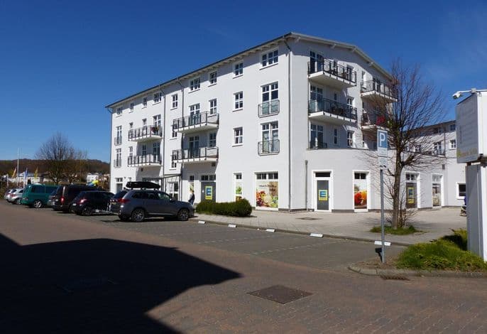 Fewo 12 im Haus Hühnergott - Toplage für Familien - Ferienwohnung 12 – Relaxen in Sellin, Balkon & nur 900 m zum Südstrand detail 2