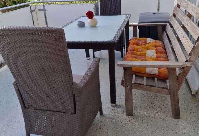 Ferienwohnung mit Terrasse - Ferienwohnung mit Terrasse detail 2