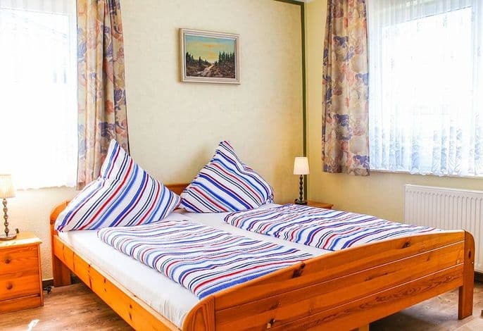 Pension Ricarda - Double room detail 4