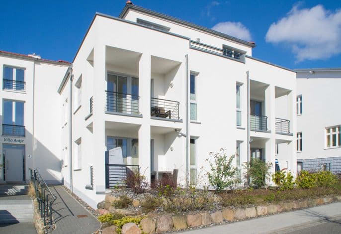 Ferienappartement Meeresbrise - In der Villa Antje mit Terrasse und W-Lan in Göhren