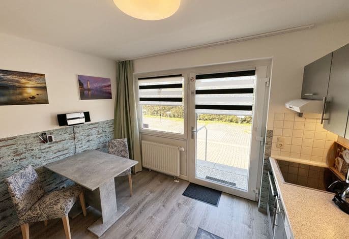 Wohnung 04 mit Terrasse und Boddenblick - MR: Haus Inselperle mit Blick auf den Bodden detail 4