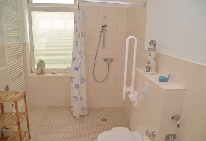 Wohnung 12 - Villa Rügen - 300 m zum Strand detail 1
