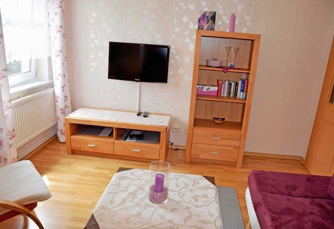 02 Ferienwohnung zum Vorgarten - Ferienwohnungen in Baabe beim Fischer und sin Fru! detail 4