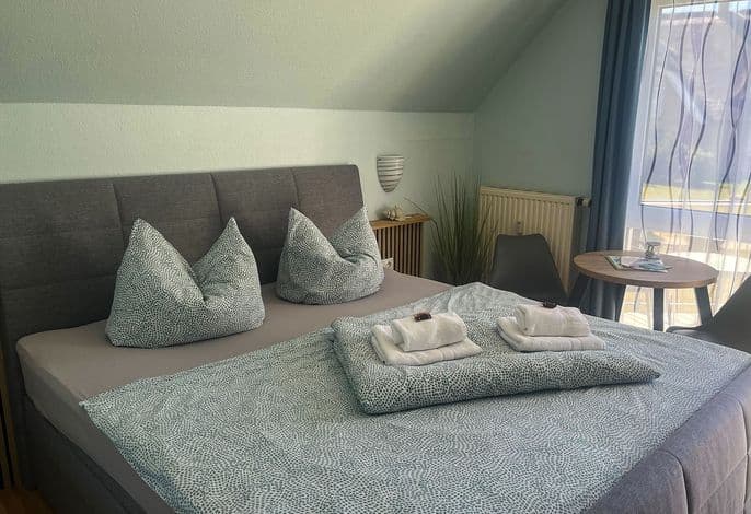 Doppelzimmer 33 - Strandhaus Mönchgut Bed & Breakfast Lobbe detail 4