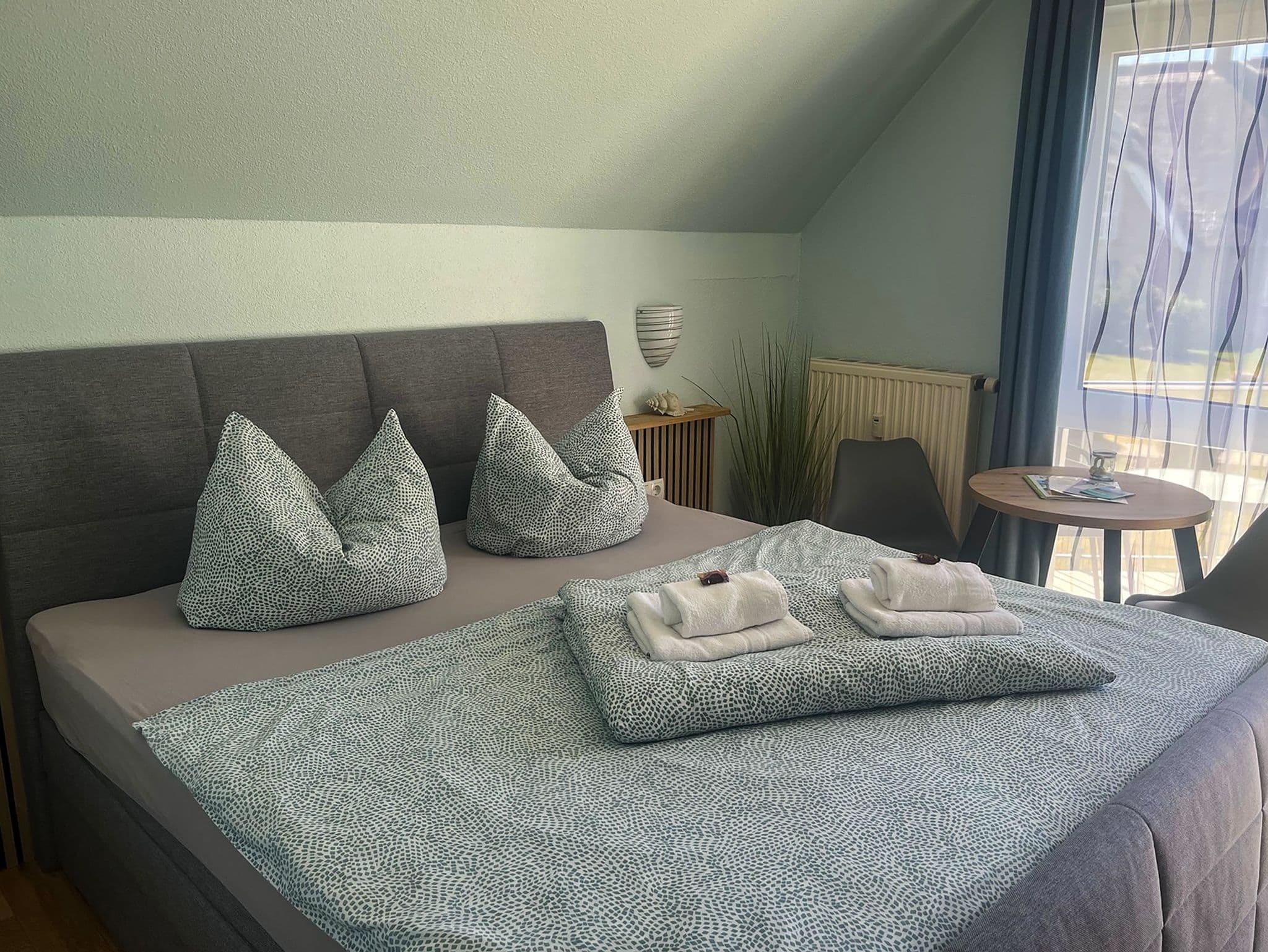 Doppelzimmer 33 - Strandhaus Mönchgut Bed & Breakfast Lobbe detail 4