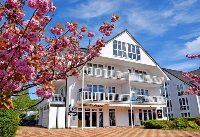 Fewo mit Balkon und Strandkorb am Strand - Fewo mit Balkon und Strandkorb am Strand