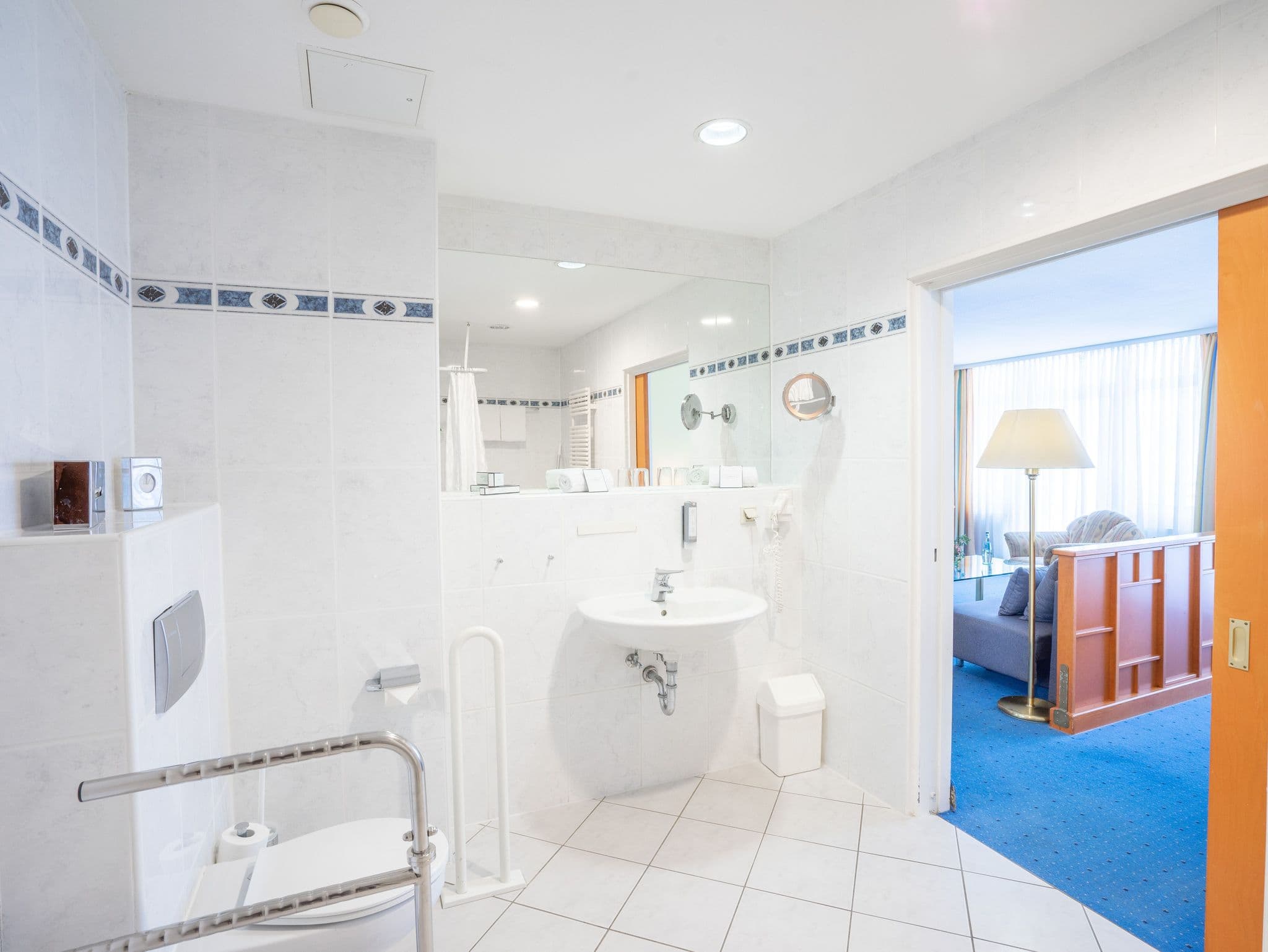 Juniorsuite mit Stadtblick - Arkona Strandhotel 4 Sterne Superior - direkt am Strand! detail 2