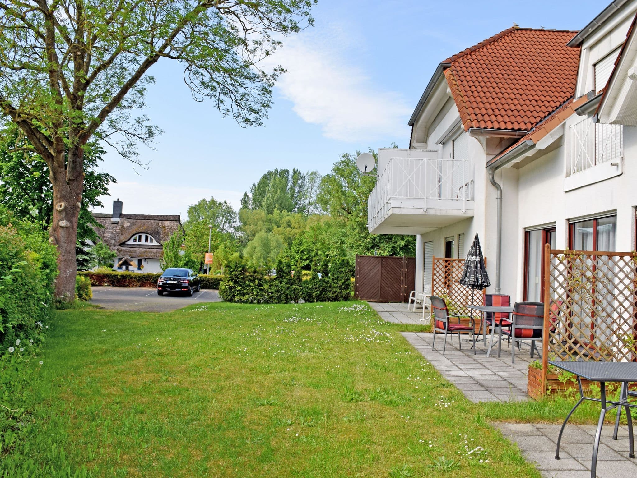 Ferienwohnung Johanna Terrasse und Gartenblick detail 2