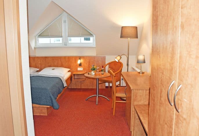110 Doppelzimmer - Hotel Sonnenklahr mit Pool detail 3