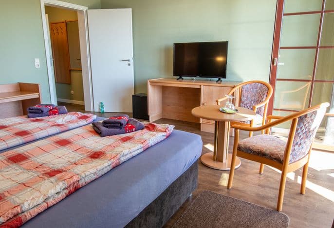 3 - Doppelzimmer - Pension Zur Wittower Fähre detail 4