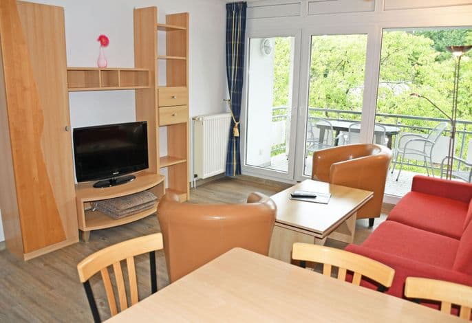 14 schöne 3-Raum-Ferienwohnung mit Balkon - Appartementhaus mit Balkon und Wellnesslanlage (HM-10-18) detail 3