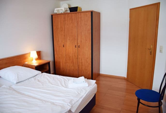 09 schöne 2-Raum-Ferienwohnung mit Balkon - Appartementhaus mit Balkon und Wellnesslanlage (HM-01-09) detail 1
