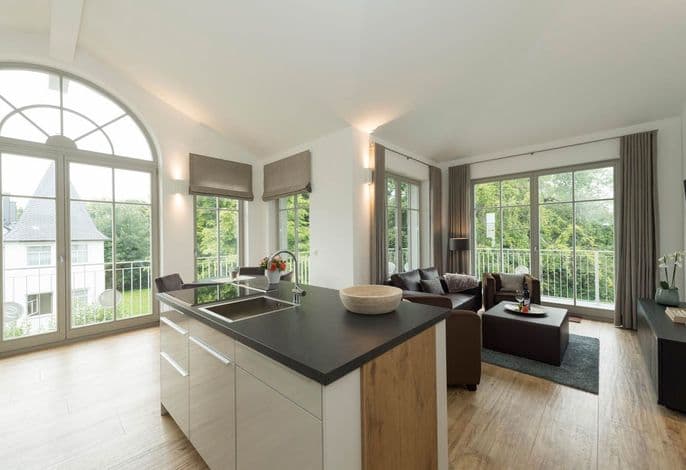 08 schöne 3-Raum-Ferienwohnung mit Sauna u. Balkon