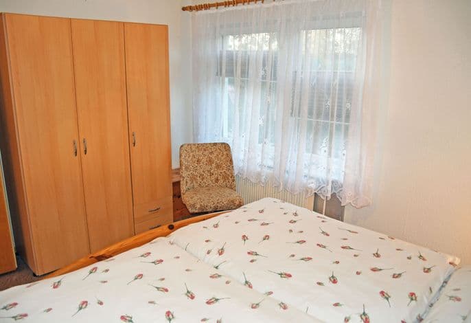 Lütte Ferienwohnung unterm Reetdach - Urlaub unterm Reetdachhaus am Neuensiener See detail 2