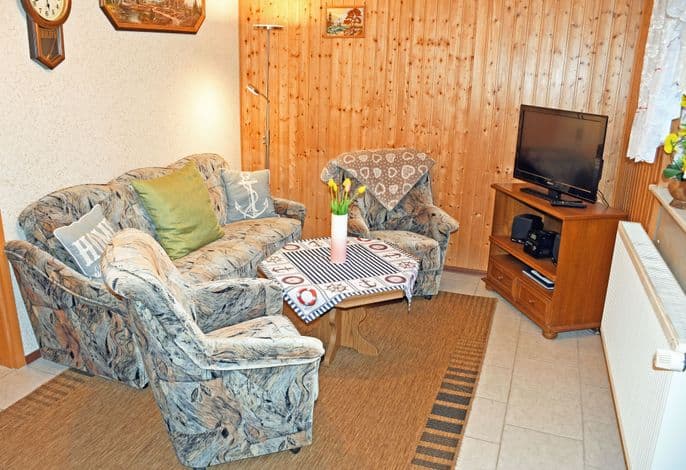 Lütte Ferienwohnung unterm Reetdach - Urlaub unterm Reetdachhaus am Neuensiener See detail 1