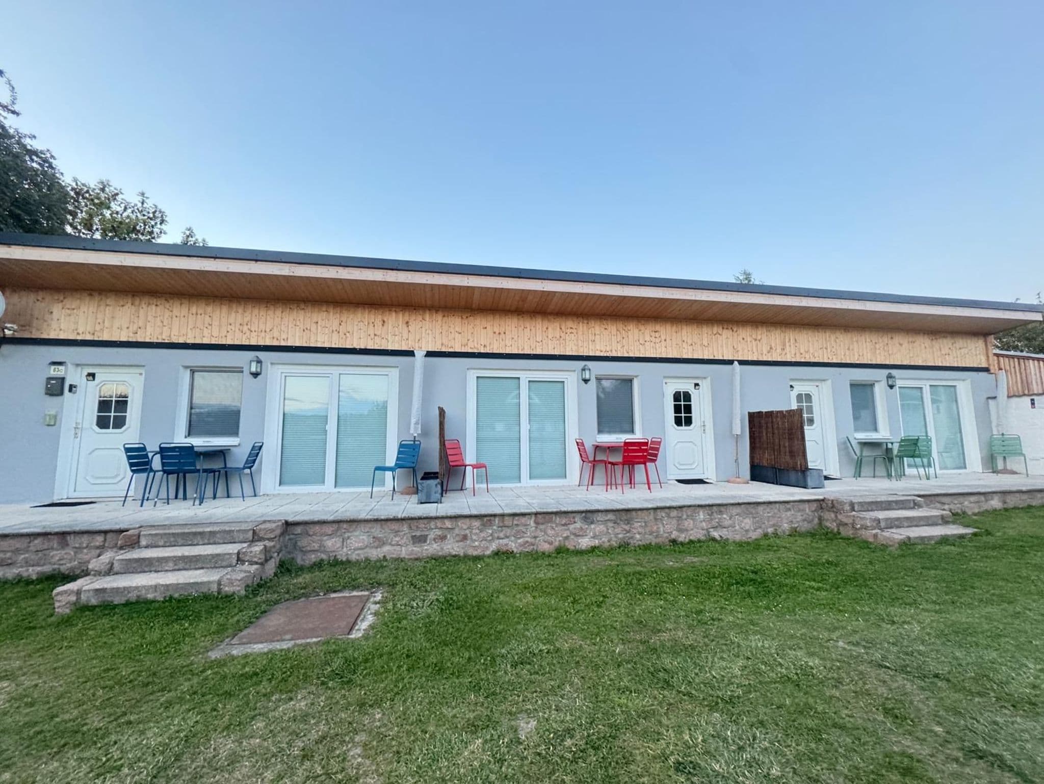 Boddenferienhaus - ganzes Haus (3 App.)