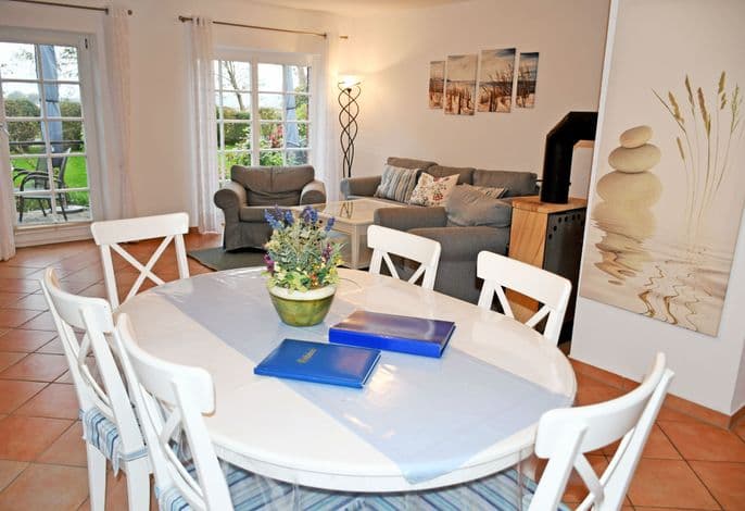Ferienwohnung mit Terrasse und Kamin Tamme - schöne Ferienwohnungen mit Terrasse/Balkon u. Sauna detail 1