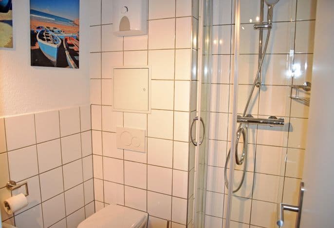 08 Ferienwohnung Ida mit Balkon und Strandkorb B - Ferienwohnungen im Haus Ida im Ostseebad detail 4