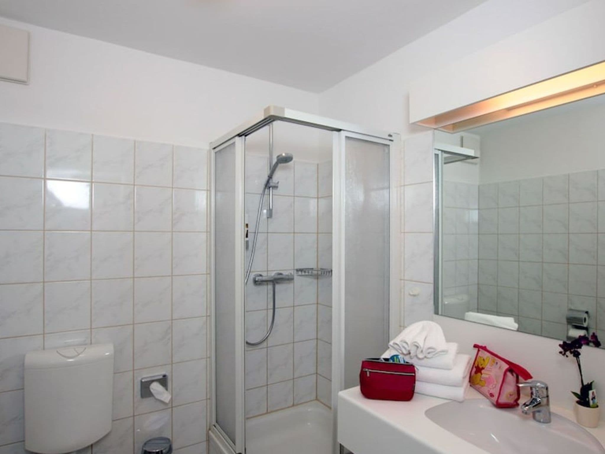 Komfort-DZ mit Balkon 304 - Park-Appartements Ostseebad Sellin 500 m zum Strand detail 2