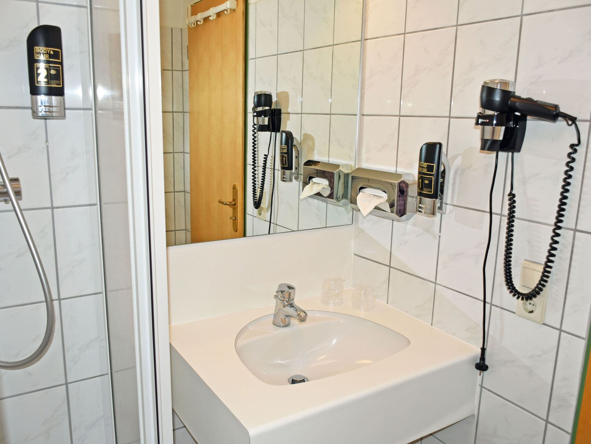Doppelzimmer Park 010 - Park-Appartements Ostseebad Sellin 500 m zum Strand detail 4