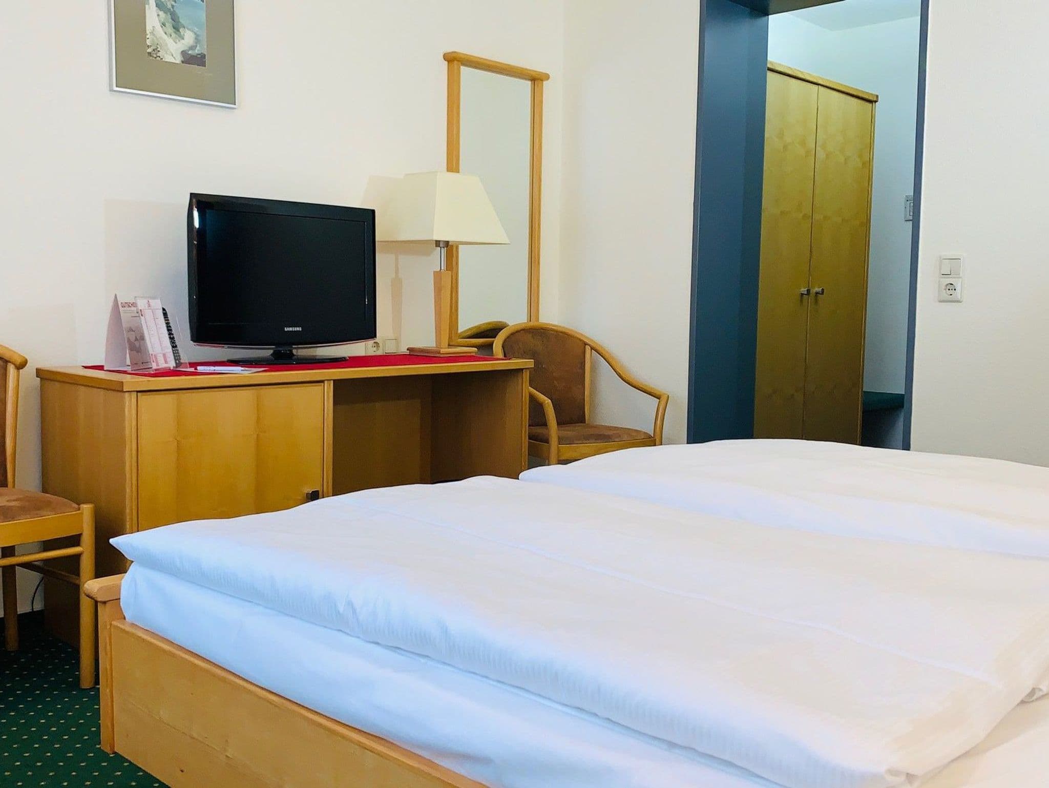 Komfort-DZ Park 312 - Park-Appartements Ostseebad Sellin 500 m zum Strand detail 1