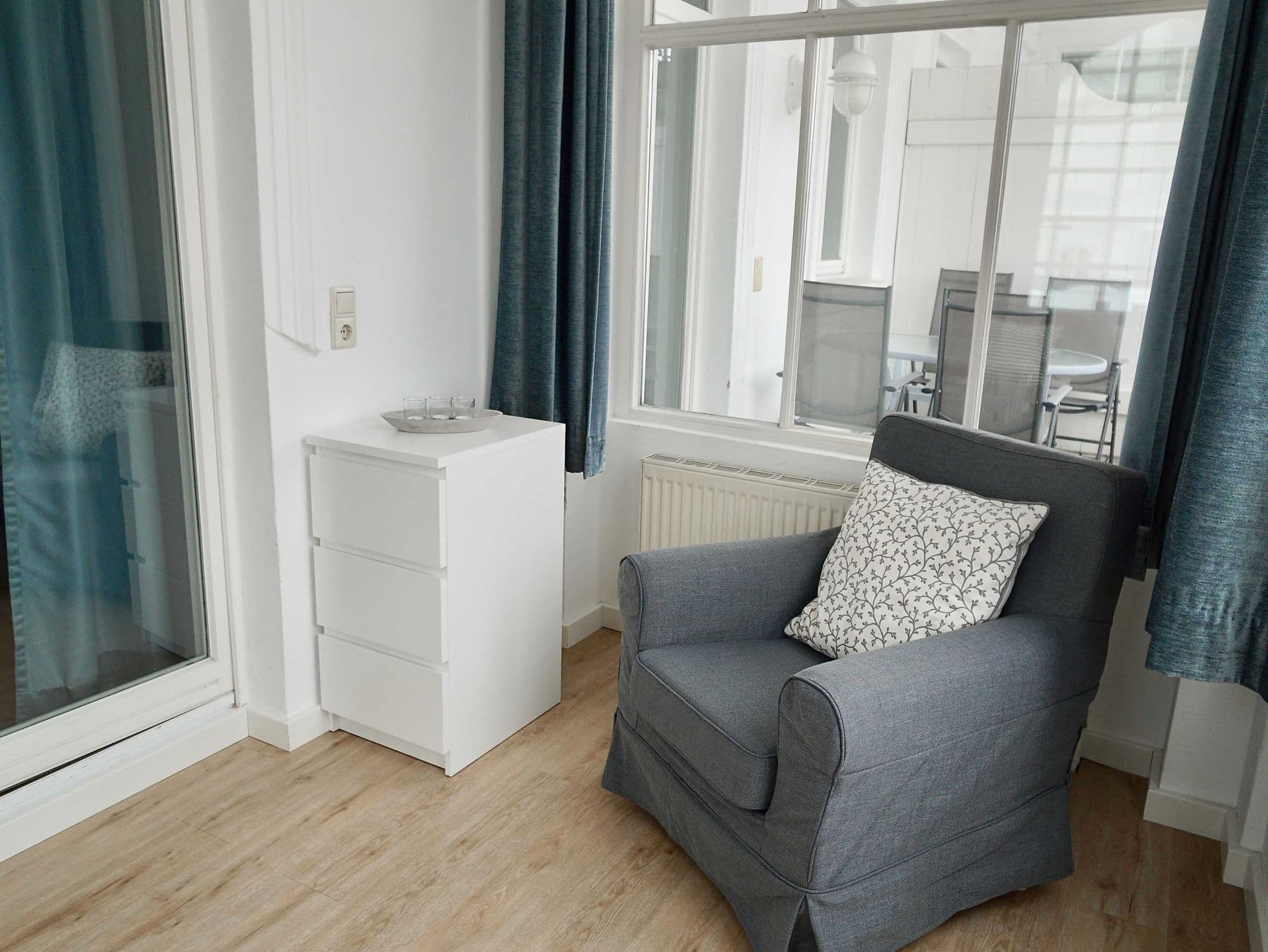 12 Ferienappartement Jasmund mit Balkon - Appartementhaus Haus Arkona detail 3