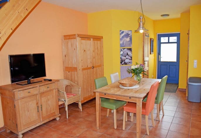 Appartement 4 Nixenhus mit Terrasse - Ferienappartements zum Ostseestrand mit Terrasse detail 1