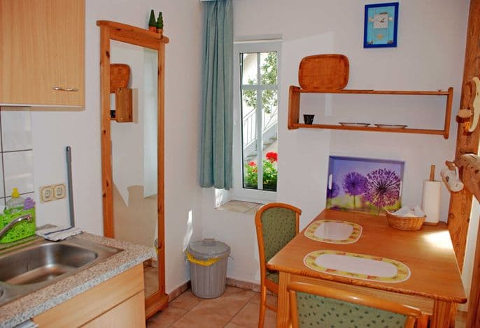 Ferienappartement Pusteblume mit Terrasse - Appartementhaus zur Brücke direkt am See detail 3