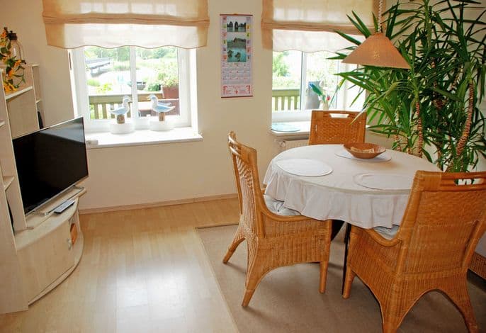 Ferienappartement Sonnenblume mit Seeblick und Terrasse - Appartementhaus zur Brücke direkt am See detail 4