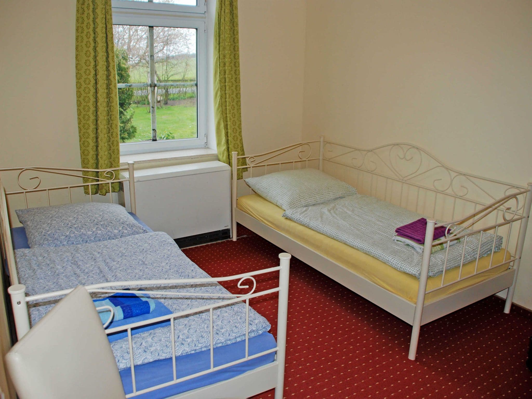 03 Ferienwohnung Rügen mit Kamin - Ferienwohnungen im Gutshaus Gnies detail 3