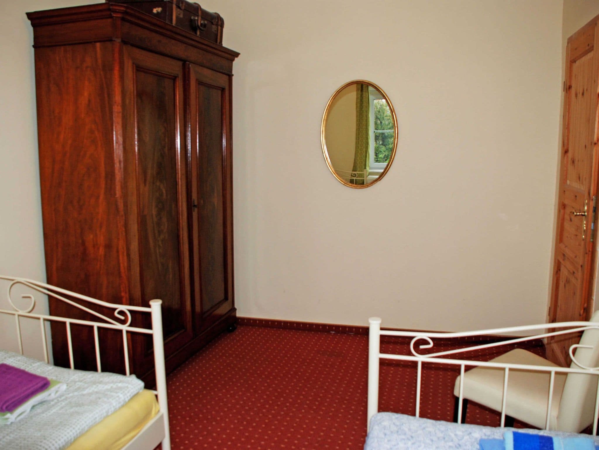 03 Ferienwohnung Rügen mit Kamin - Ferienwohnungen im Gutshaus Gnies detail 4