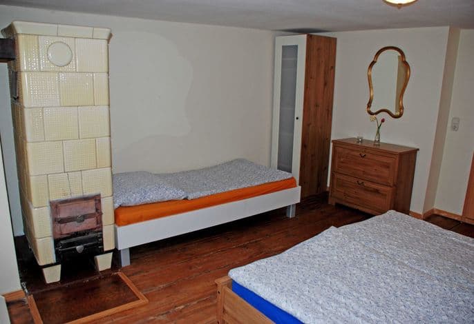 05 Ferienwohnung Ralswiek mit Kamin - Ferienwohnungen im Gutshaus Gnies detail 3