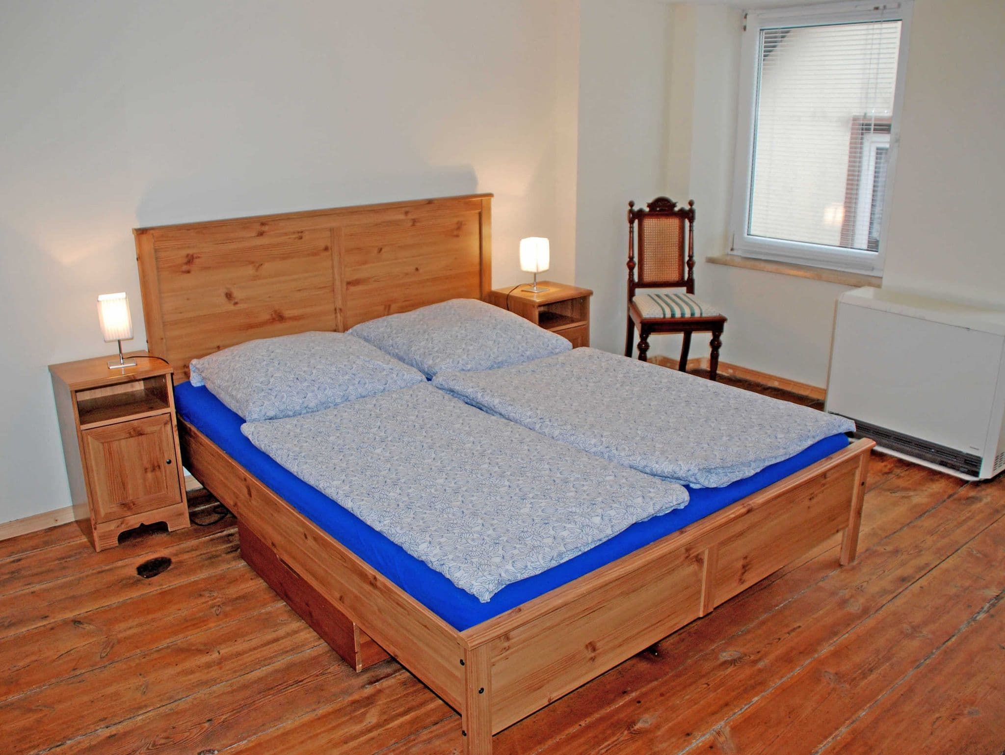 05 Ferienwohnung Ralswiek mit Kamin - Ferienwohnungen im Gutshaus Gnies detail 1