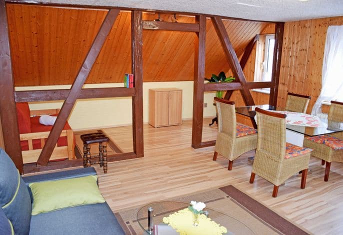 01 Ferienwohnung Steuerbord mit Terrasse - Ferienwohnungen im Haus Friedenswinkel detail 2