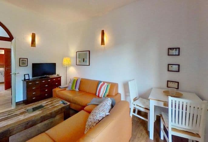 03 Ferienwohnung am Seliner See mit Terrasse - Ferienwohnungen am Selliner See mit Terrassen detail 1
