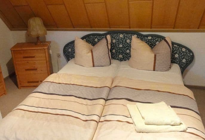 Ferienwohnung oben - Reetdachhaus Landhaus Ulrich detail 2