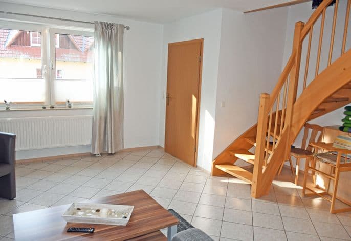 01 Ferienappartement Sehlen mit Terrasse (6 Betten) - Ferienappartements auf Rügen mit Terrasse detail 2
