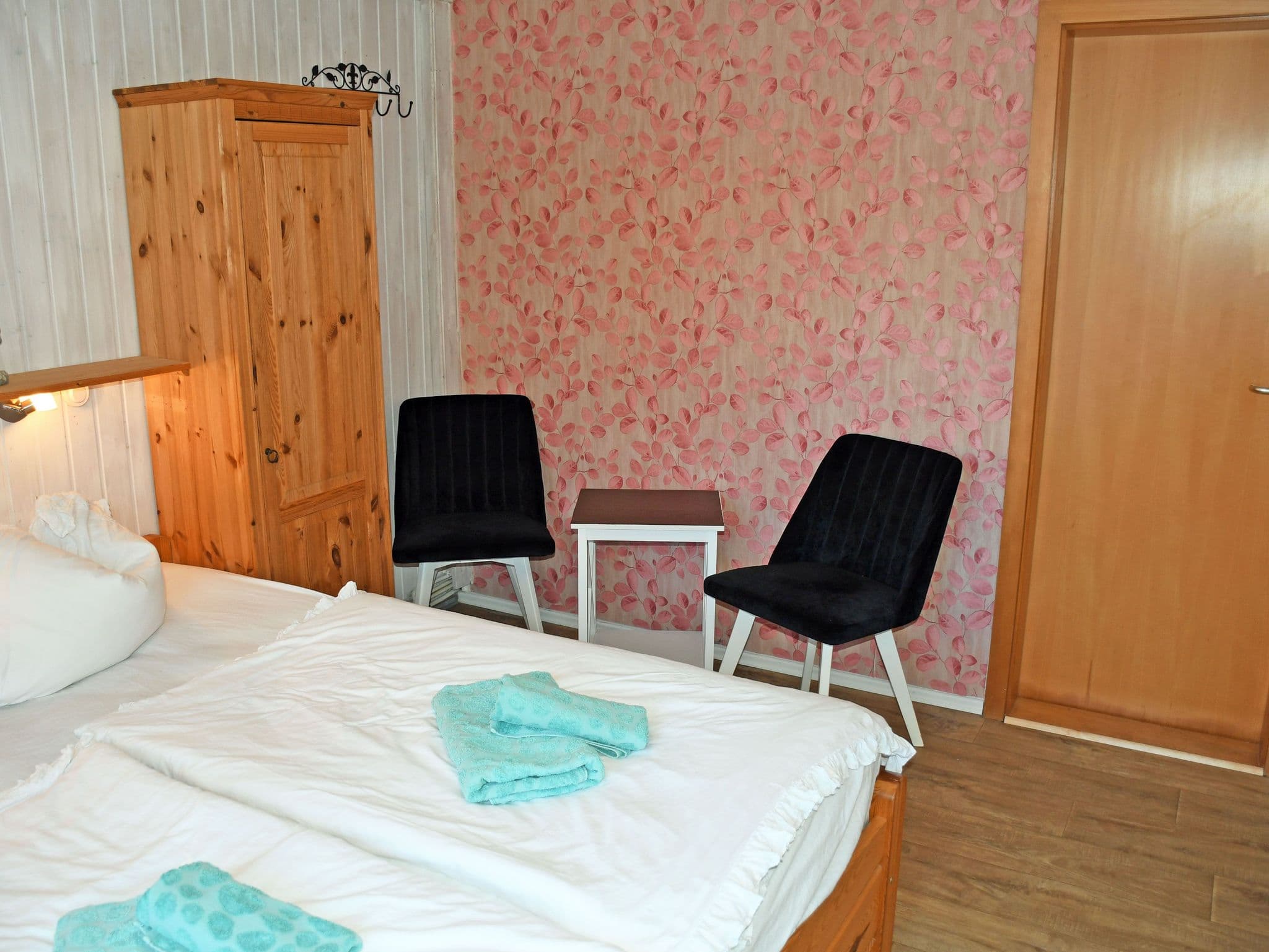 01 kleines Doppelzimmer /1 Er. + 1 Kind bis 14 J. - Pension im Seebad Breege detail 2