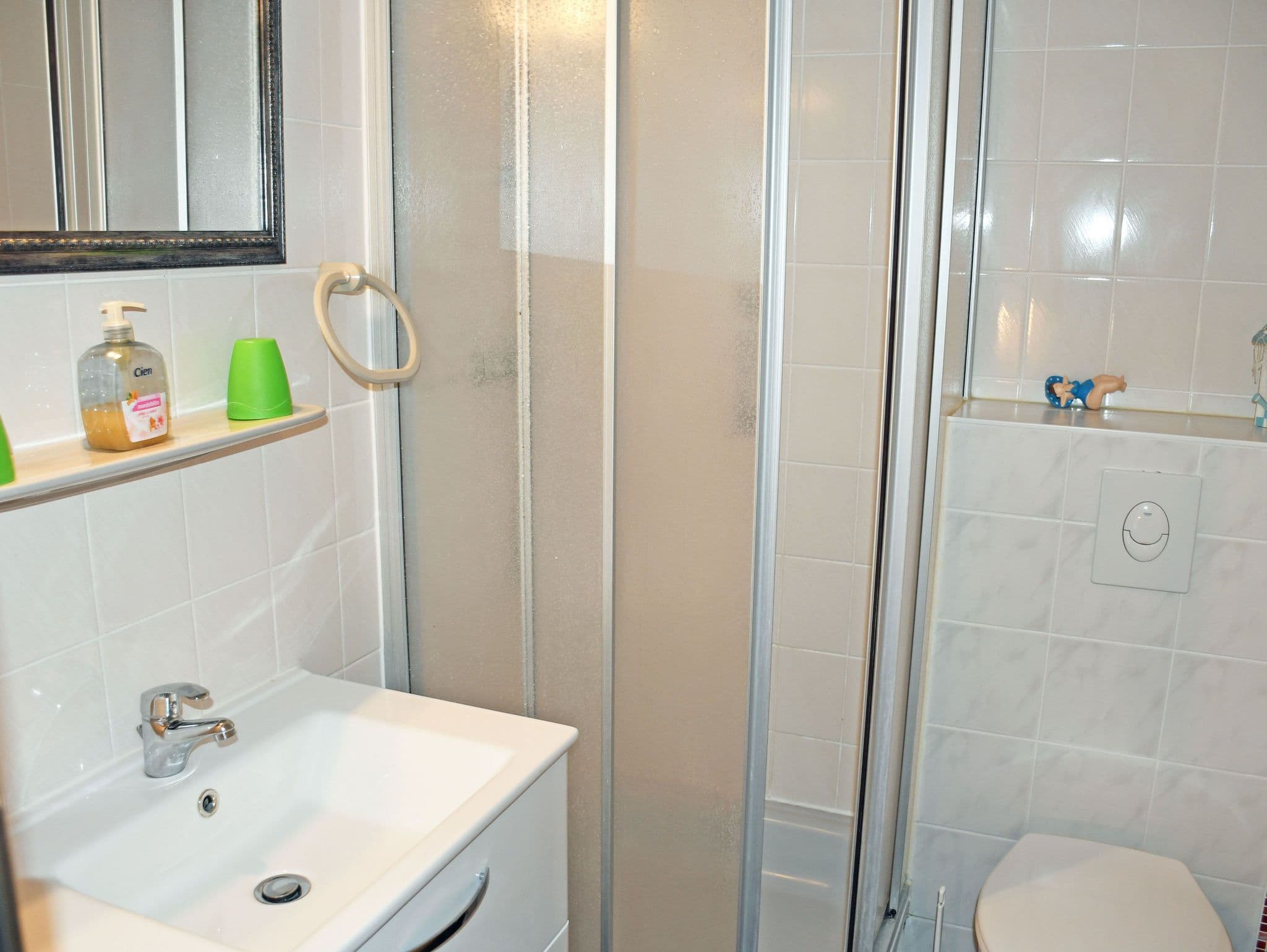 01 kleines Doppelzimmer /1 Er. + 1 Kind bis 14 J. - Pension im Seebad Breege detail 3