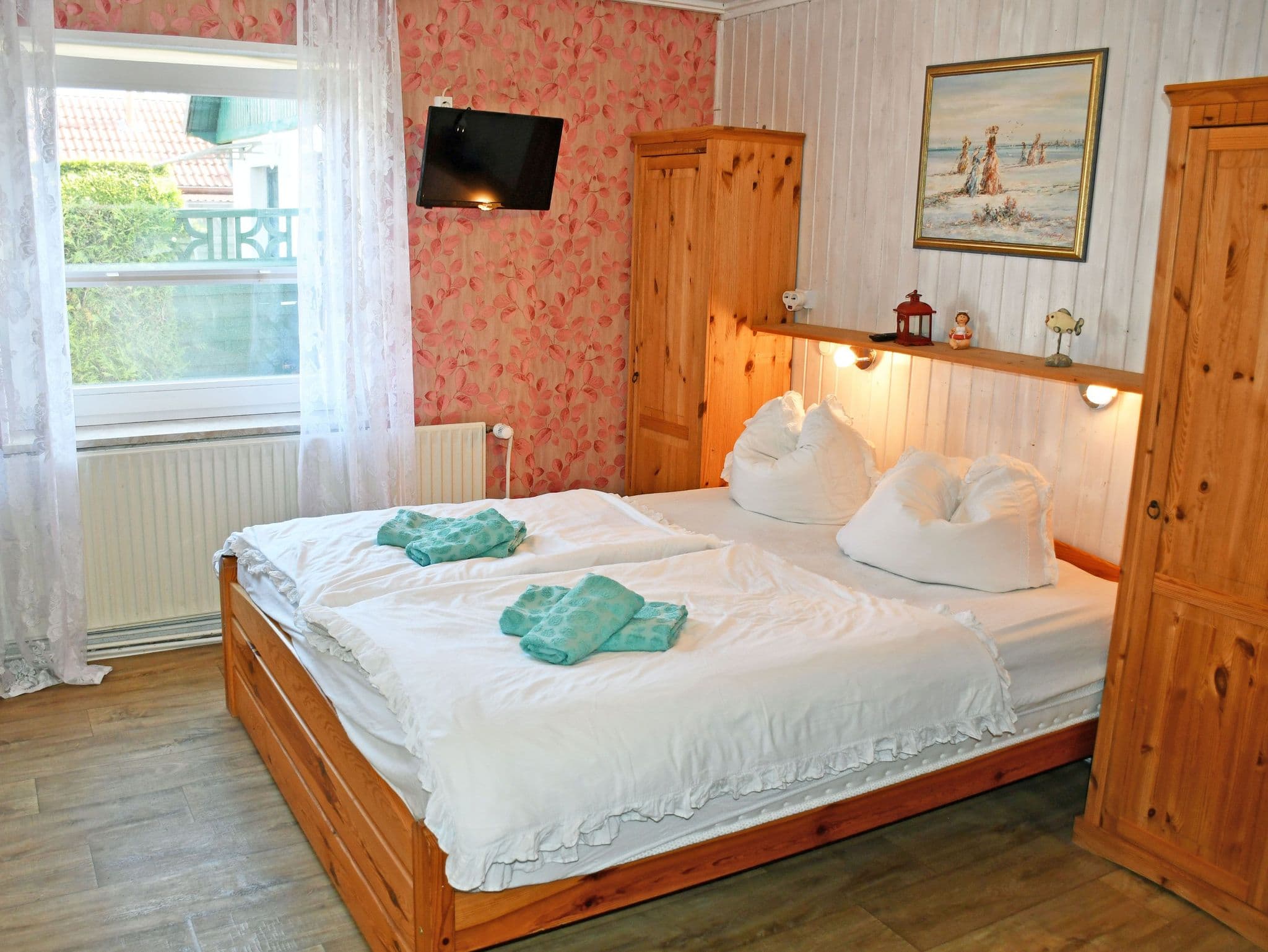 01 kleines Doppelzimmer /1 Er. + 1 Kind bis 14 J.