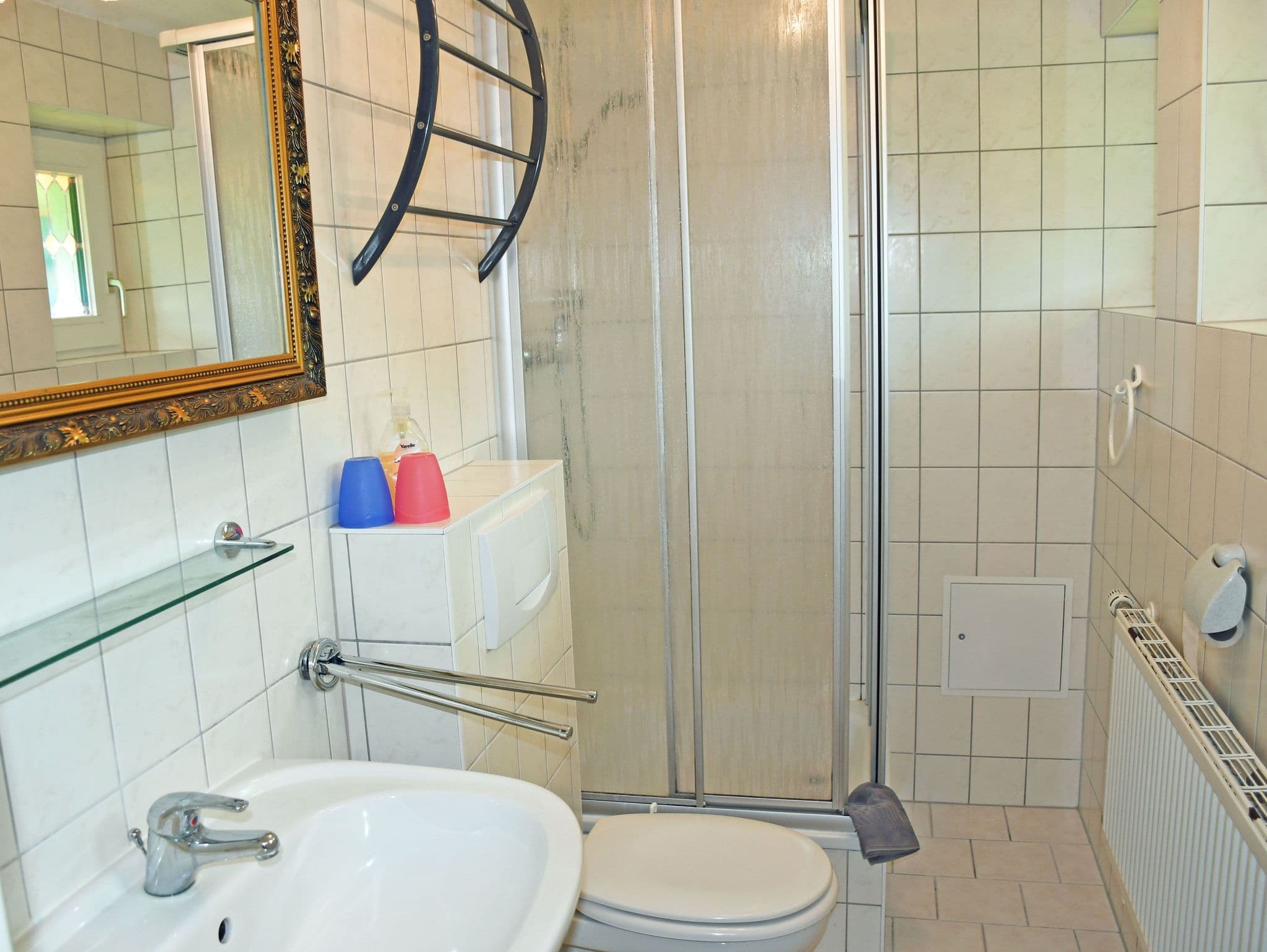 02 Doppelzimmer mit Terrasse - Pension im Seebad Breege detail 3