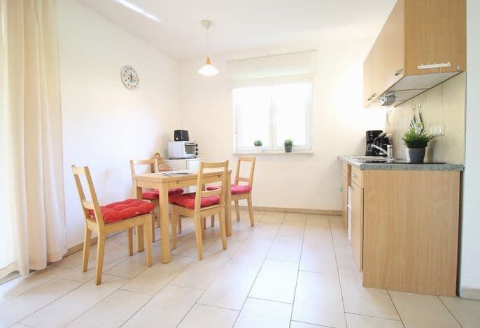 Ferienwohnung Erdgeschoss - Ferienhaus Familie Lüttig detail 4