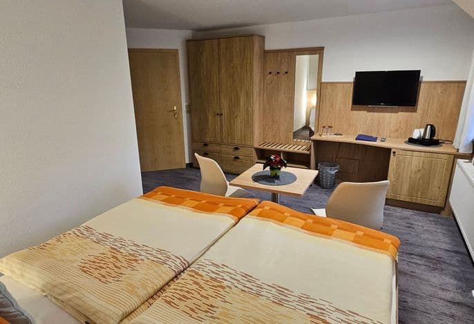 06 Doppelzimmer inkl. Frühstück - Pension mit Frühstück im Ostseebad Sellin detail 1
