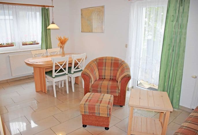 Ferienappartement 06 - Pension/Ferienwohnungen im Ostseebad Sellin detail 2