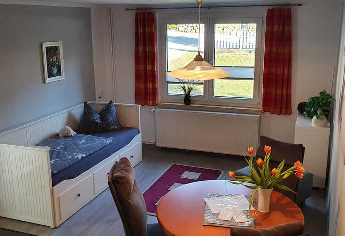 03 Ferienwohnung (FH) mit Terrasse - Ferien im Haus Bucheneck mit Sauna detail 4